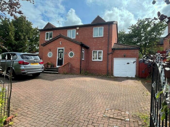 4 Bedroom Detached House To Rent In Shrewsbury Road, Oxton, Wirral, CH43