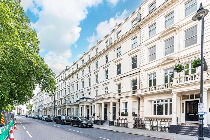 2 Bedroom Flat To Rent In Stanhope Gardens, South Kensington, London, SW7