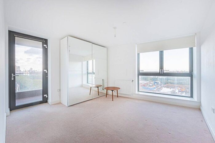 1 Bedroom Flat To Rent In Connaught Heights, Royal Docks, London, E16