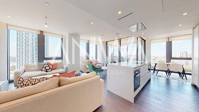 3 Bedroom Flat To Rent In Bondway, London, SW8