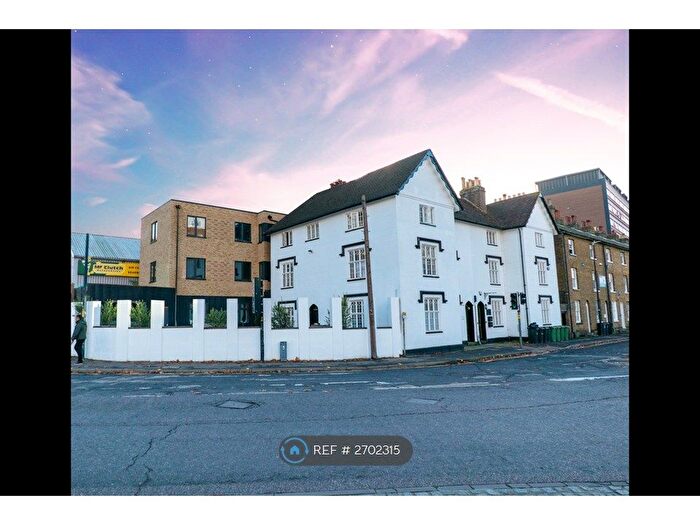 Studio To Rent In Romney Place, Maidstone, ME15