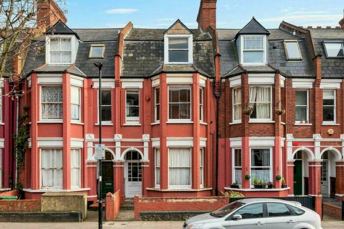 5 Bedroom Flat To Rent In Birnam Road, Holloway / Finsbury Park, N4