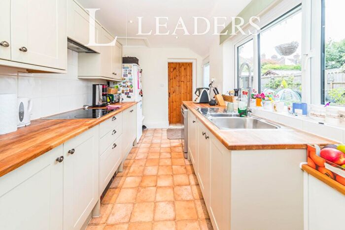 4 Bedroom House To Rent In Cantelupe Road, RH19