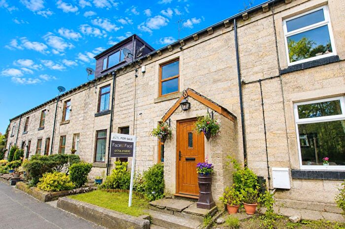 2 Bedroom Cottage For Sale In Rochdale Road, Todmorden, OL14