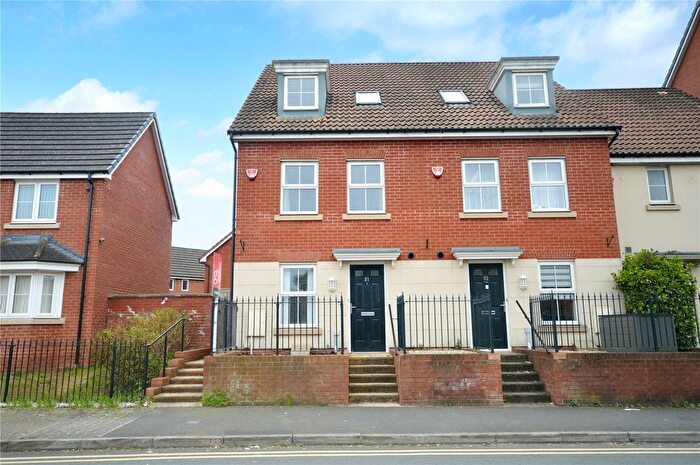 4 Bedroom End Terrace House For Sale In Colley Lane, Bridgwater, Somerset, TA6