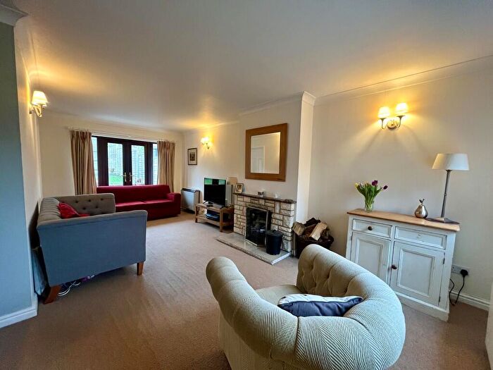 3 Bedroom Terraced House For Sale In Barn Close, Kintbury, RG17