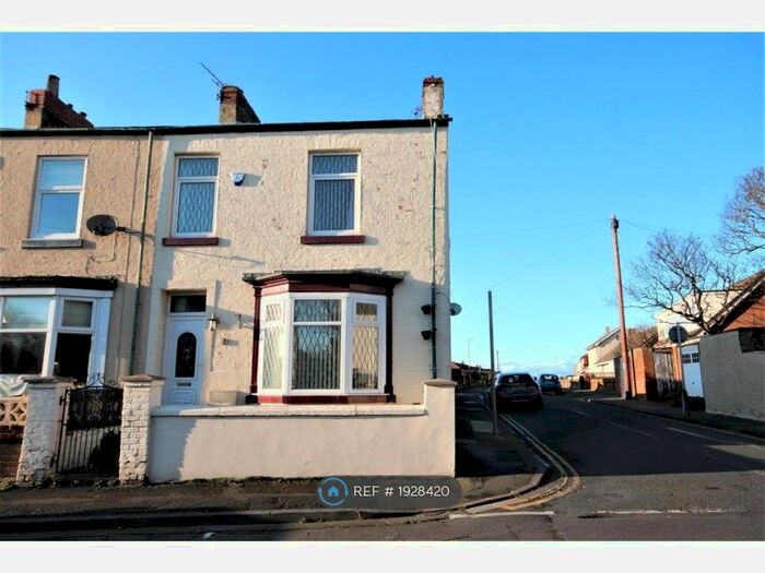 2 Bedroom End Of Terrace House To Rent In Green Terrace, Hartlepool, TS25