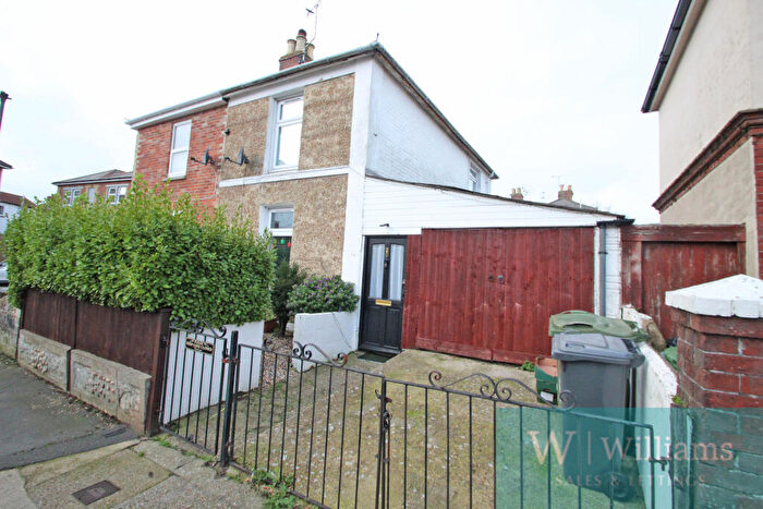 2 Bedroom Semi Detached House For Sale In Millward Road, Ryde, Isle Of Wight, PO33