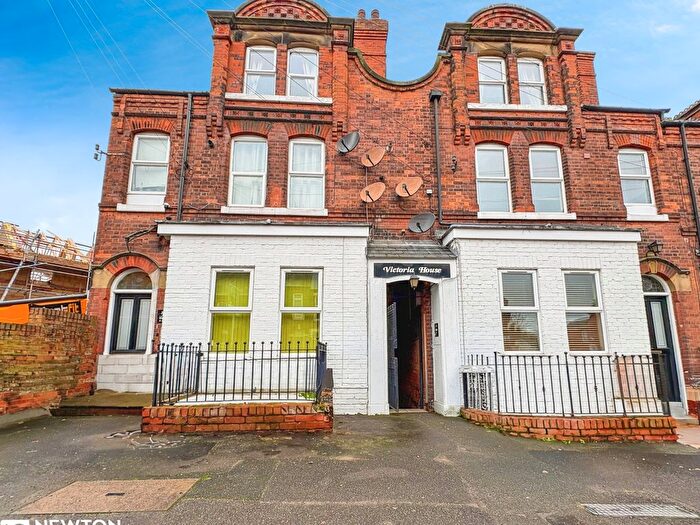 2 Bedroom Flat For Sale In Victoria Road, Retford, DN22