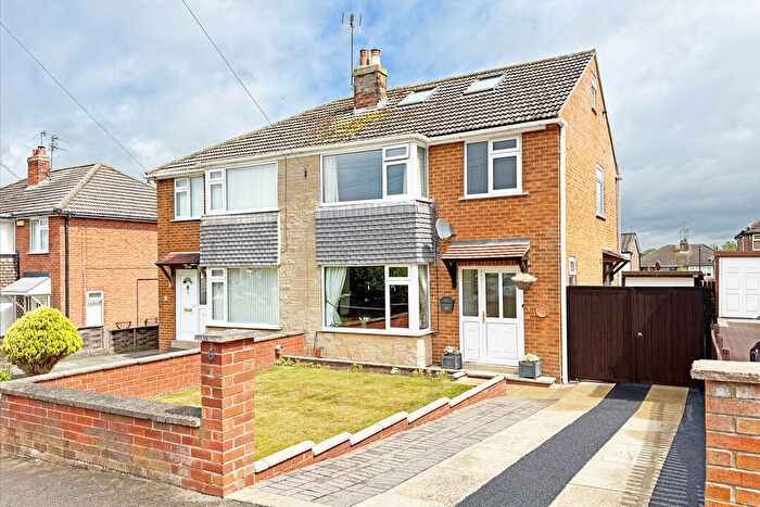 3 Bedroom Semi-Detached House For Sale In Meadow Croft, Harrogate, HG1