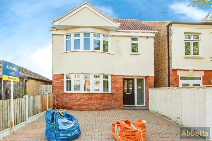 3 Bedroom House To Rent In Boscombe Road, Southend On Sea, SS2