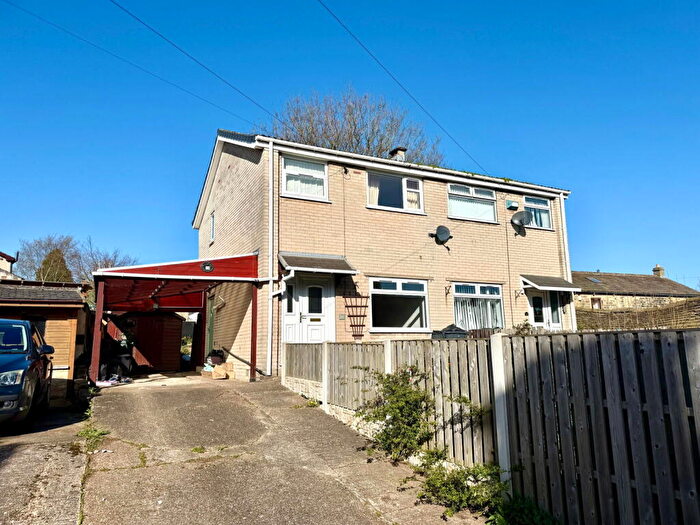 3 Bedroom Semi Detached House For Sale In Towngate, Thurlstone, Sheffield, S36