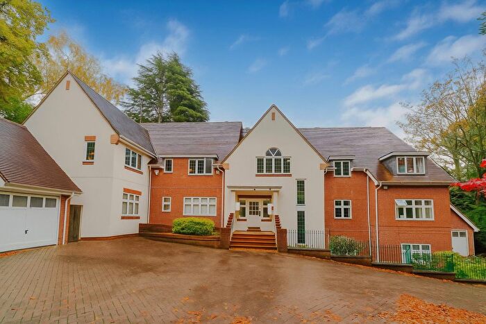 3 Bedroom Flat For Sale In Harborne Road, Edgbaston, Birmingham, B15