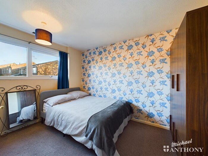 3 Bedroom Terraced House For Sale In Knaves Hill, Linslade, LU7