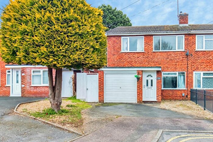 3 Bedroom Semi Detached House For Sale In Harrod Drive, Market Harborough, LE16