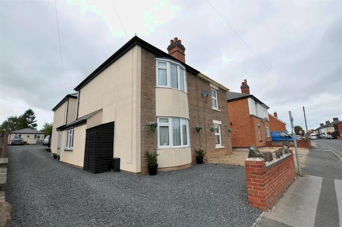 2 Bedroom Semi-Detached House To Rent In Upper Howsell Road, Malvern, WR14