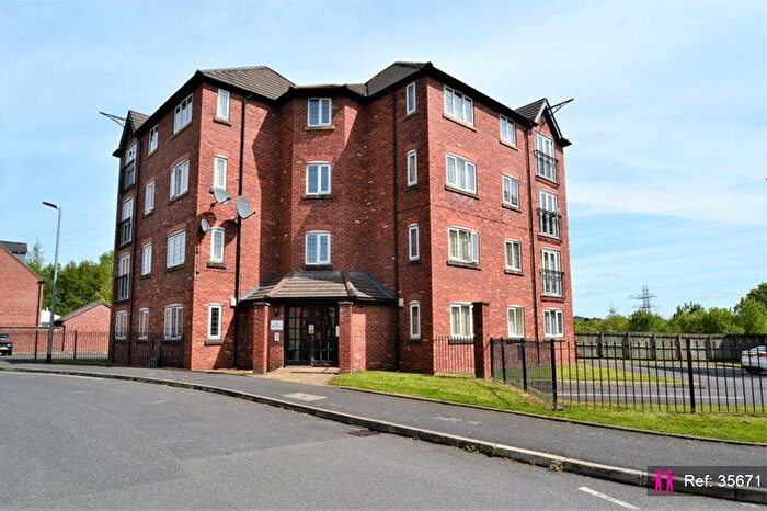 2 Bedroom Flat To Rent In Kilcoby Avenue, Salford, M27