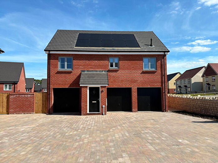 2 Bedroom Coach House For Sale In Jubilee Gardens, Banwell, BS29