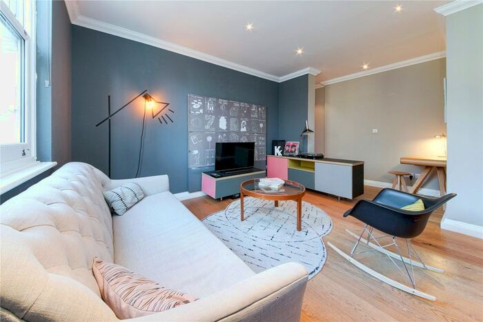 2 Bedroom Flat To Rent In Haverstock Place, Haverstock Street, N1