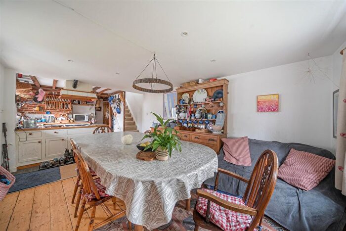 3 Bedroom Link Detached House For Sale In West Street, Titchfield, Fareham, PO14