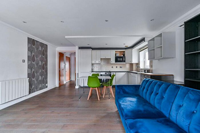 1 Bedroom Flat To Rent In Melville Place, Islington, London, N1