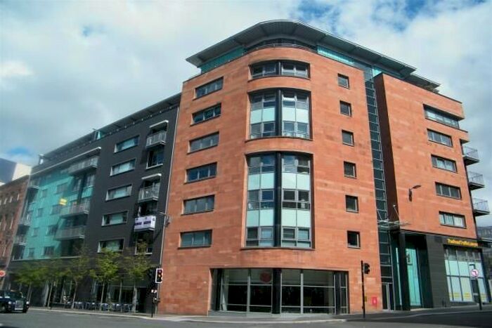 2 Bedroom Flat To Rent In High Street, Merchant City, Glasgow, G1