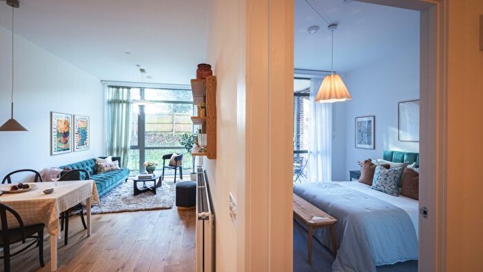 1 Bedroom Flat For Sale In Banstead Road, Purley, CR8