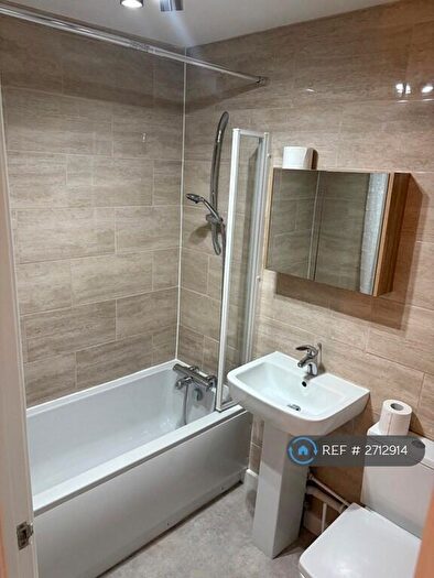 3 Bedroom Terraced House To Rent In Almond Road, Leighton Buzzard, LU7