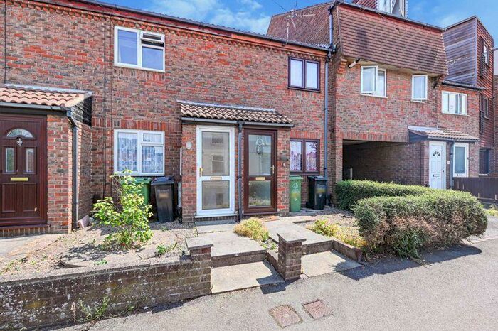 2 Bedroom Terraced House To Rent In Twyford Avenue, Portsmouth, PO2