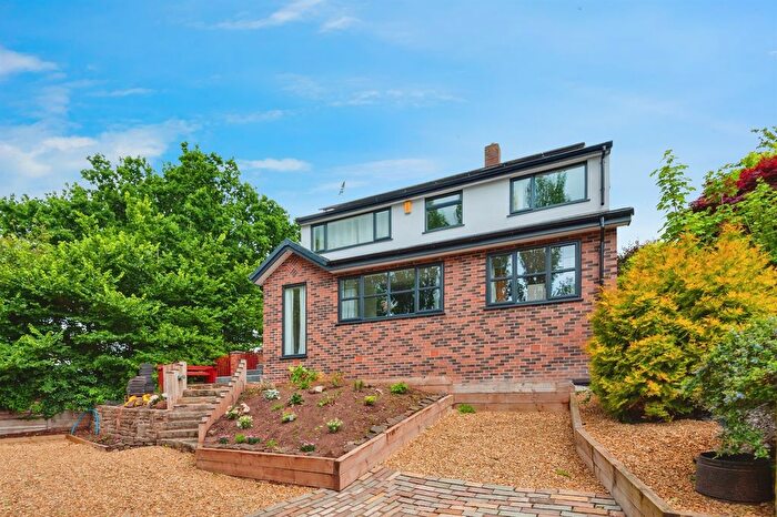 5 Bedroom Detached House For Sale In Penrith Close, Frodsham, WA6