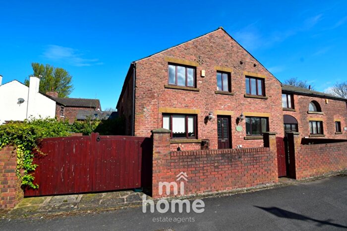 3 Bedroom Barn Conversion For Sale In Harvesters Fold, Wharles, Preston, PR4