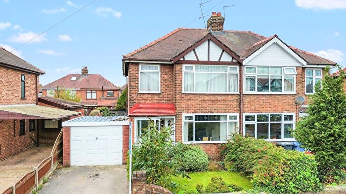 3 Bedroom Semi-detached House For Sale In Stapleton Avenue, Warrington, WA2