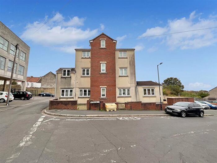 1 Bedroom Flat To Rent In Waters Road, Kingswood, Bristol, BS15