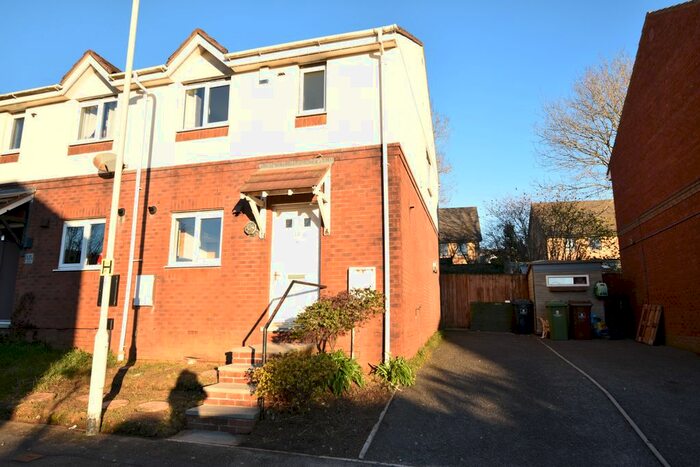 3 Bedroom Property To Rent In Juniper Way, Plympton, Plymouth, PL7