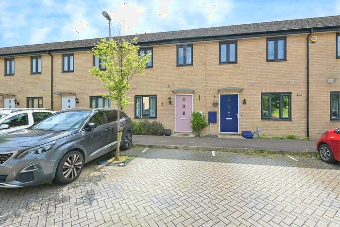 2 Bedroom Terraced House For Sale In Dunnock Way, Huntingdon, PE27