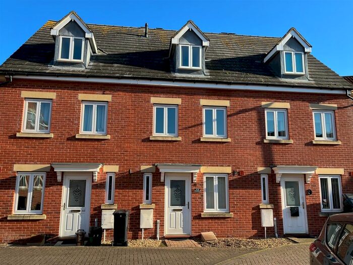 3 Bedroom Property To Rent In Viscount Square, Bridgwater, Somerset, TA6