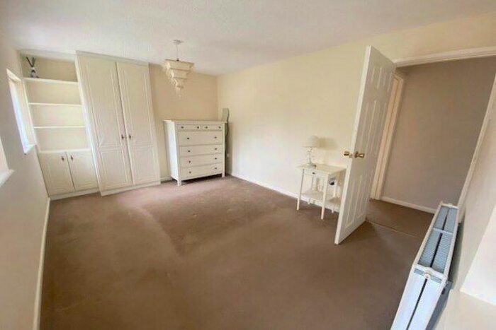 2 Bedroom Maisonette To Rent In Tilbury Close, Wolverhampton, WV3