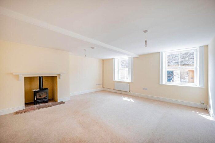 4 Bedroom House To Rent In Shop Lane, Badminton, GL9