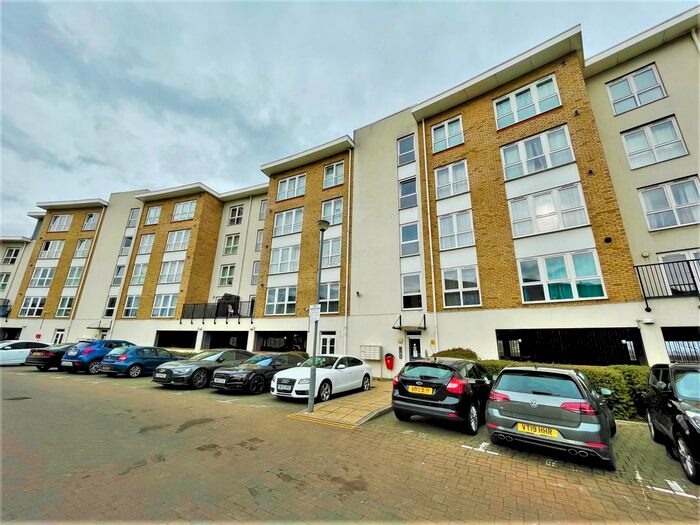 2 Bedroom Flat To Rent In Aurora Court, Romulus Road, Gravesend, Kent, DA12