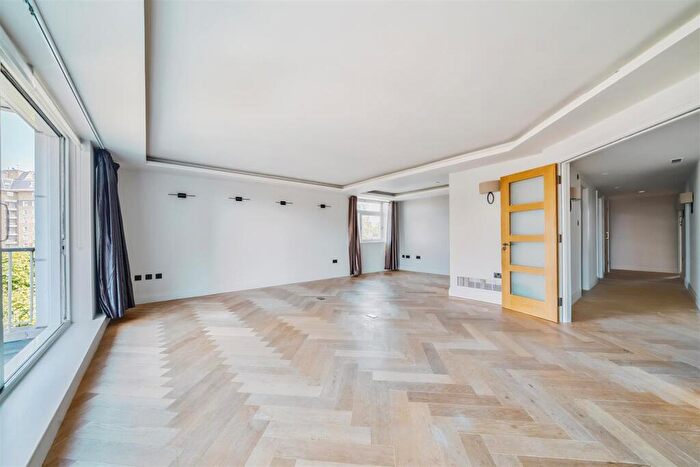 3 Bedroom Apartment To Rent In Sheringham, St. John's Wood, Westminster, Regents Park, NW8