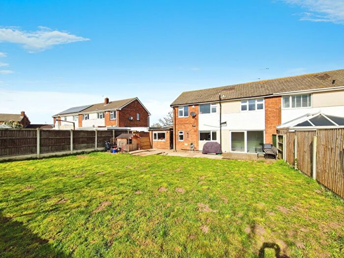 3 Bedroom Semi-Detached House For Sale In Brierholme Close, Hatfield, Doncaster, DN7