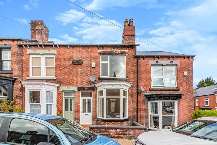 3 Bedroom Terraced House To Rent In Carrington Road, Sheffield, S11