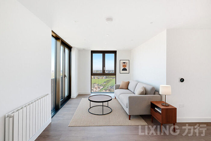 2 Bedroom Apartment To Rent In Menara Point, Twelvetrees Park, West Ham, E16