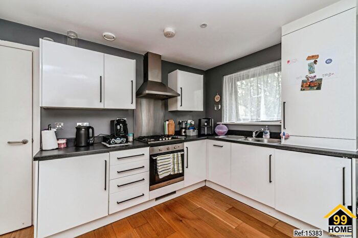 1 Bedroom Flat For Sale In Flat, Castle Lane, Bedford, MK40