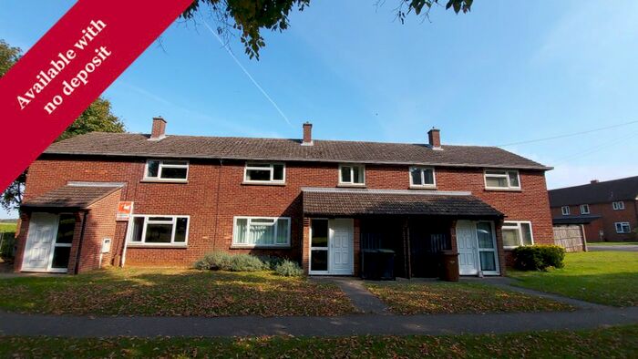 3 Bedroom Terraced House To Rent In North Drive, Cranwell, NG34