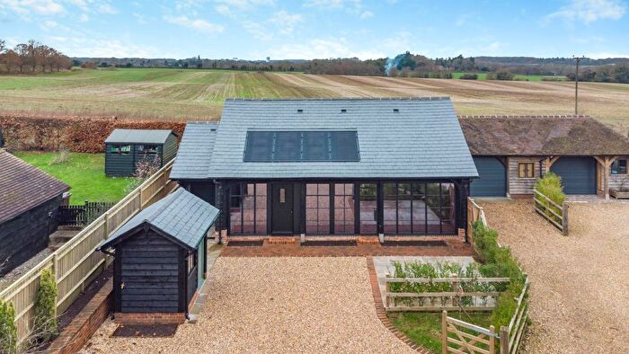 3 Bedroom Detached House For Sale In Blaegrove Lane, Up Nately, Hook, Hampshire, RG27
