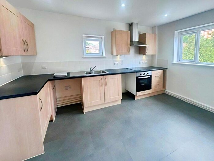 2 Bedroom Flat To Rent In Conway Close, St Anns, Nottingham, NG3