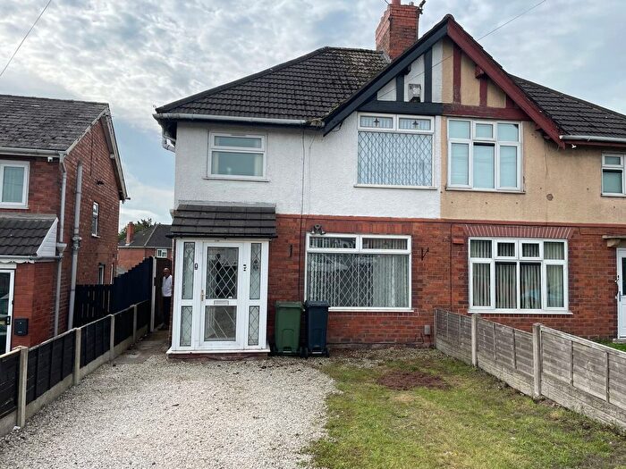 3 Bedroom Semi-Detached House To Rent In Harden Road, Walsall, WS3
