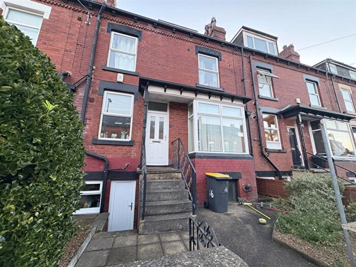 3 Bedroom Terraced House To Rent In Trelawn Avenue, Headingley, Leeds, LS6