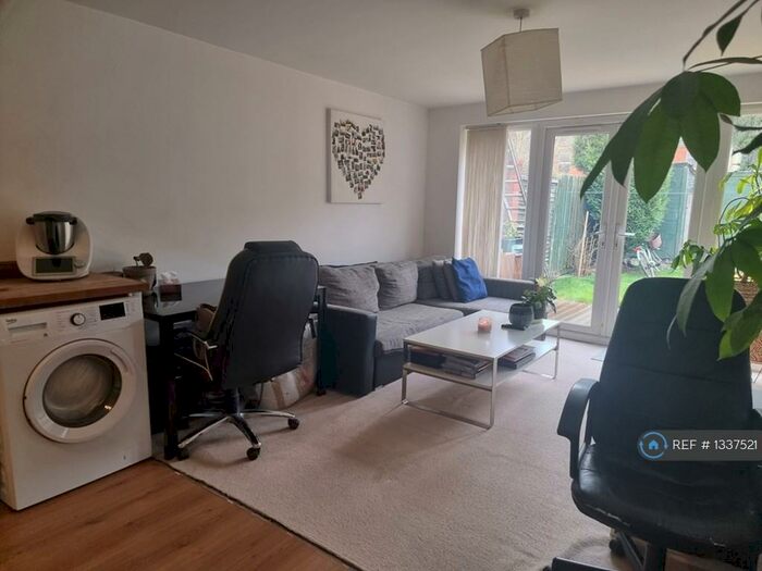 1 Bedroom Maisonette To Rent In Heysham Road, Southampton, SO15